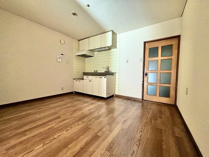 物件内観写真8　(内観写真)