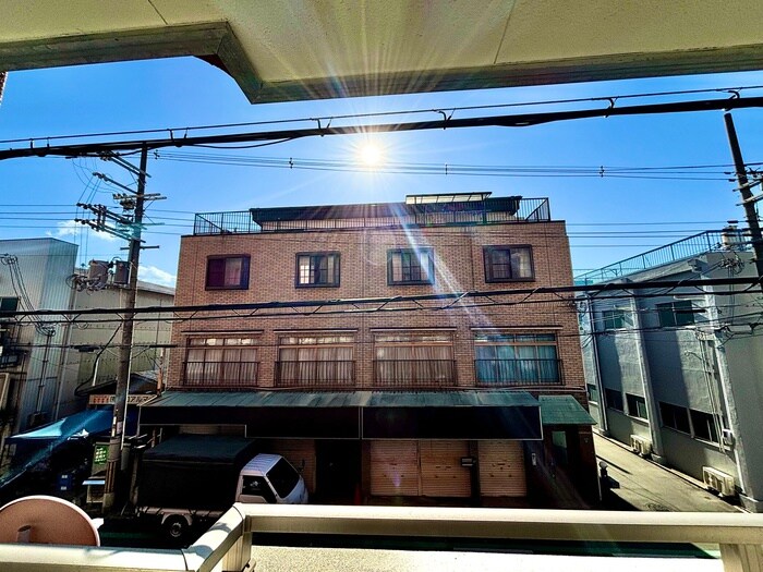 物件内観写真16　(室内からの展望)