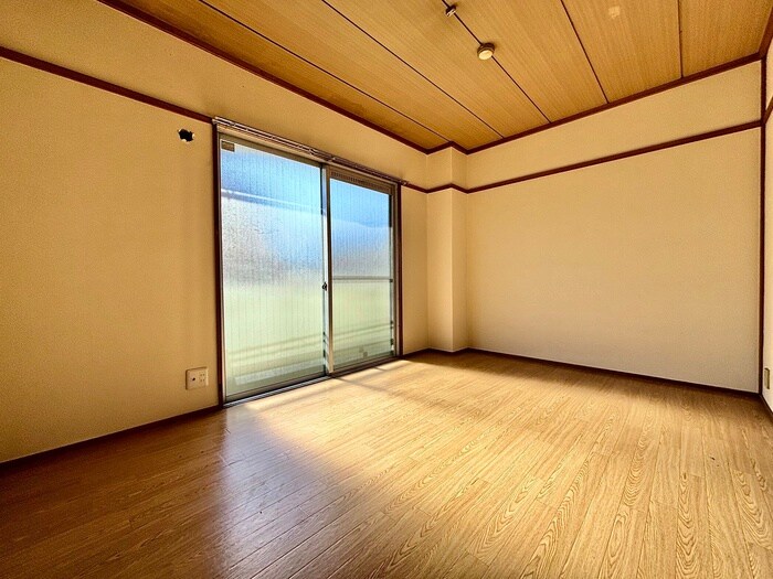 物件内観写真19　(居室)