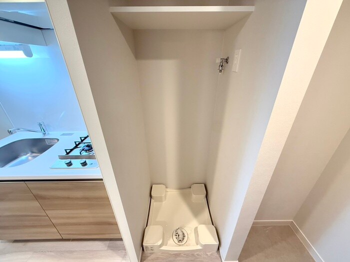 物件内観写真12　(洗濯機置場)