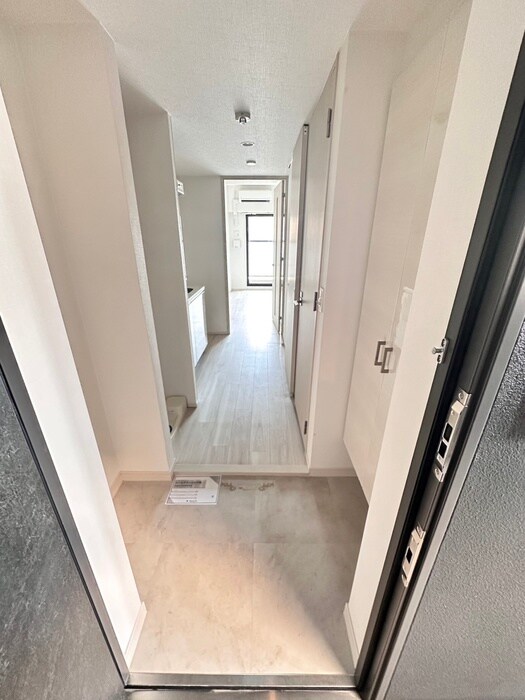 物件内観写真17　(玄関)