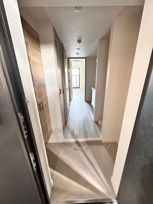 物件内観写真18　(玄関)