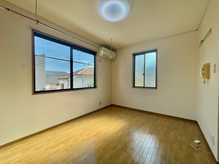 物件内観写真7　(居室)