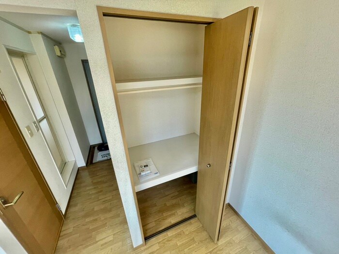 物件内観写真15　(収納)