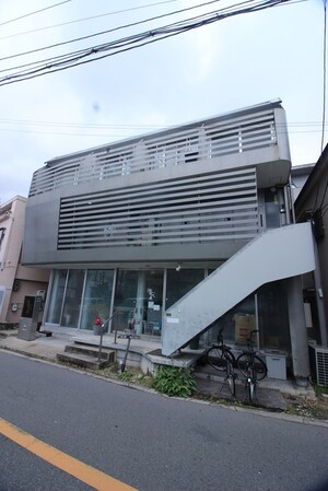 IUビル外観写真