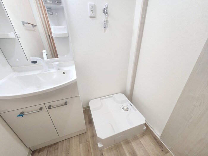 物件内観写真12　(洗濯機置場)