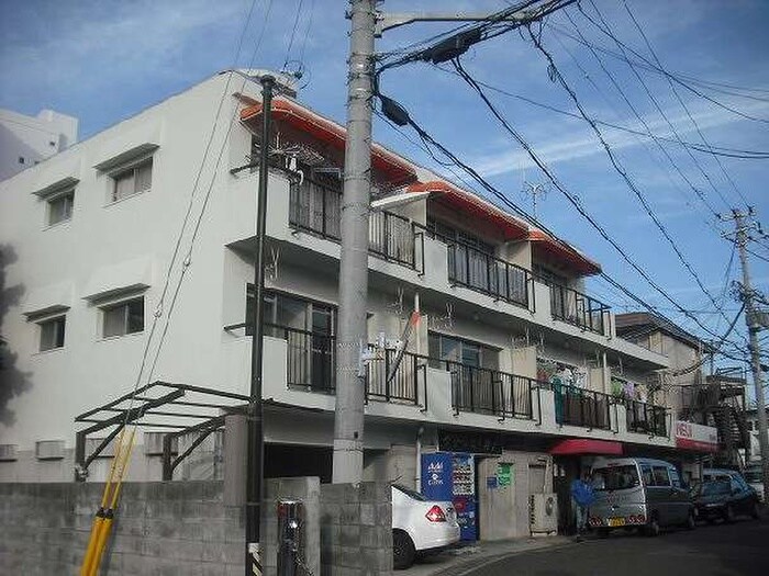 物件外観写真2　(駐輪場)