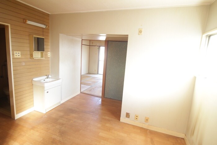 物件内観写真8　(居室)