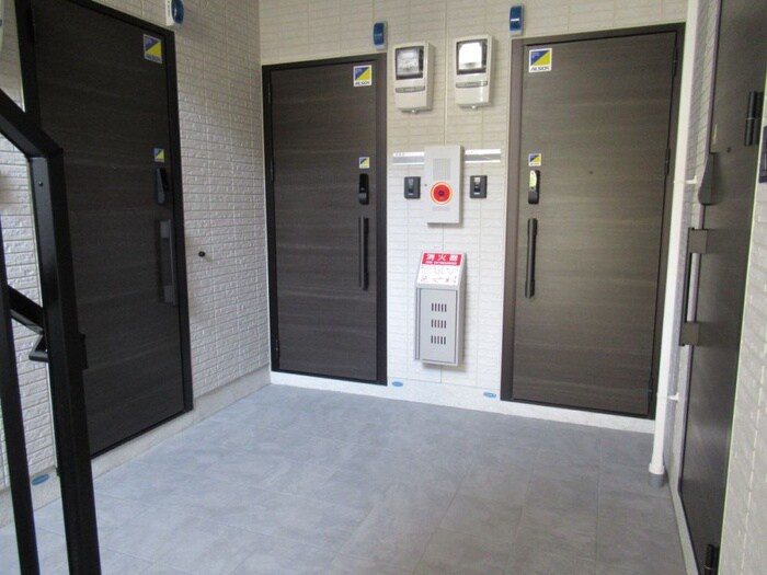 物件外観写真4　(建物設備)