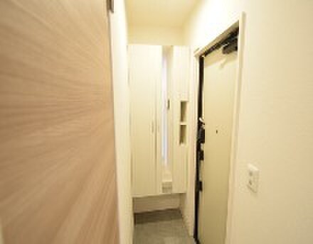 物件内観写真15　(玄関)