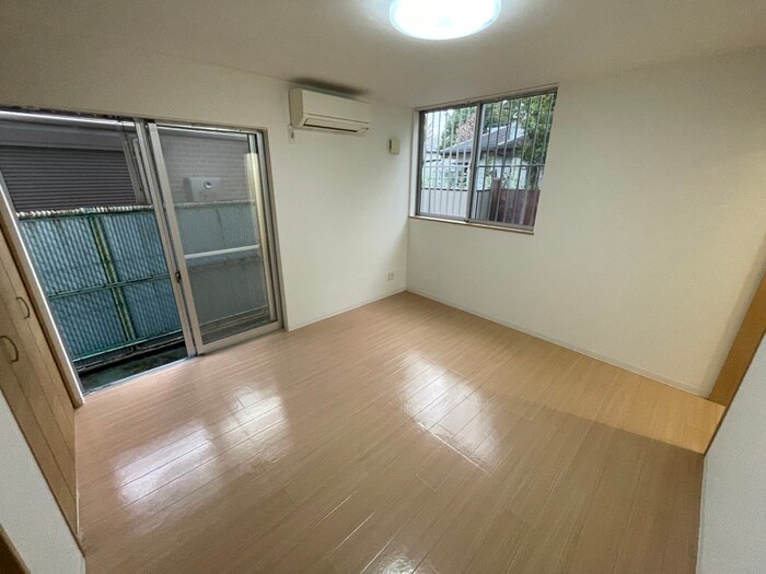 物件内観写真8　(居室)