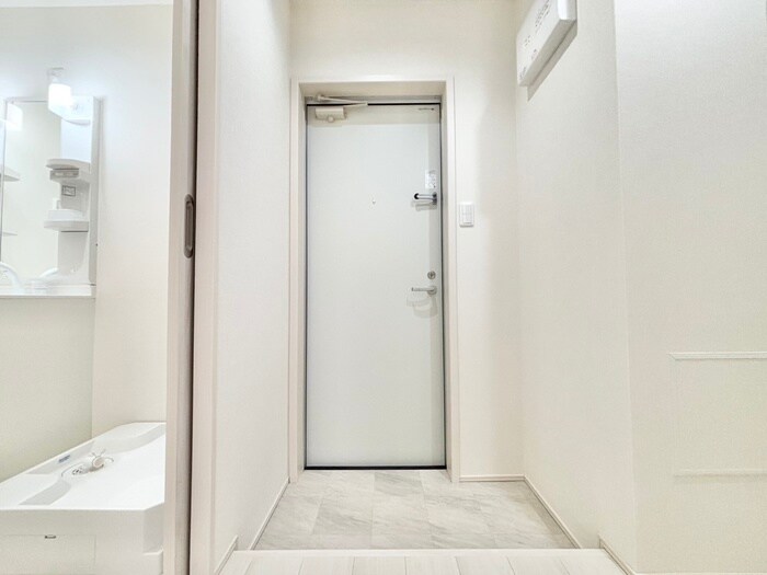 物件内観写真20　(玄関)