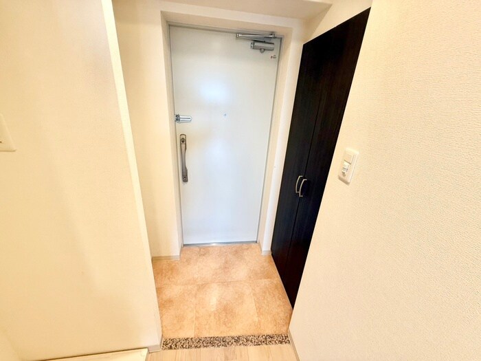 物件内観写真22　(玄関)