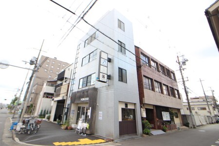 日新ビル外観写真