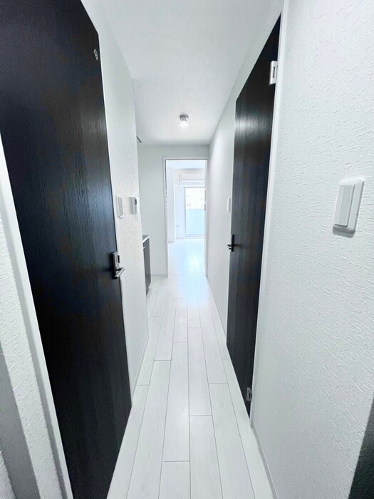 物件内観写真18　(廊下)