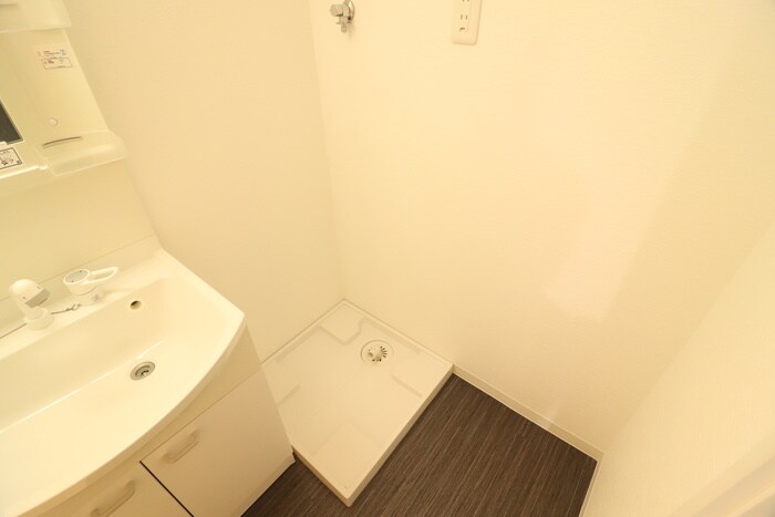 物件内観写真19　(洗濯機置場)