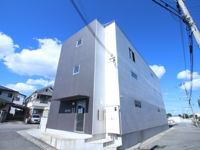 物件外観写真1　(外観写真)