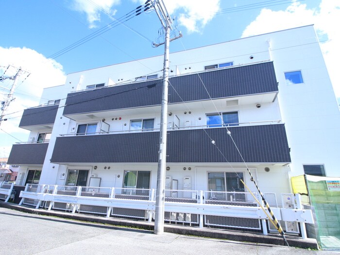 物件外観写真6　(外観写真)