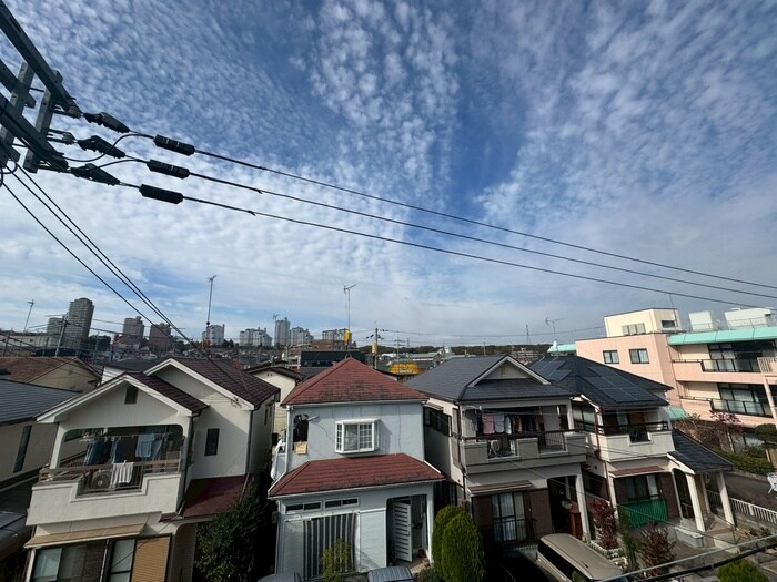 物件内観写真17　(室内からの展望)