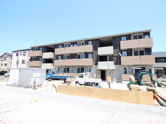 物件外観写真4　(外観写真)