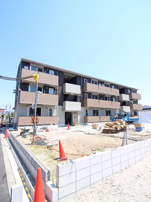 物件外観写真5　(外観写真)