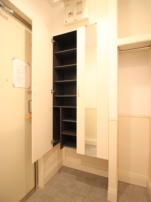 物件内観写真17　(靴箱)