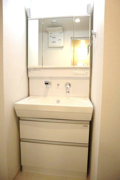 物件内観写真3　(洗面)