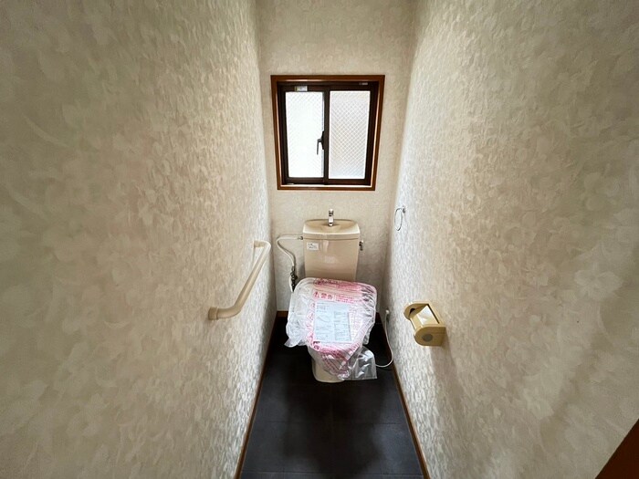物件内観写真10　(トイレ)