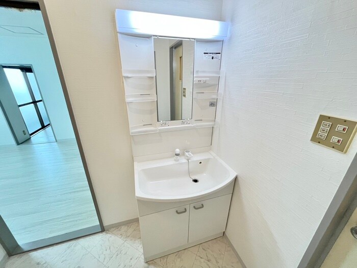 物件内観写真9　(洗面)