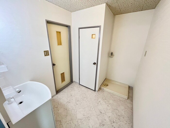 物件内観写真14　(洗面)