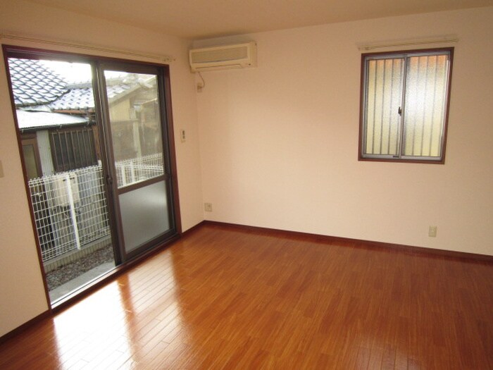 物件内観写真6　(居室)