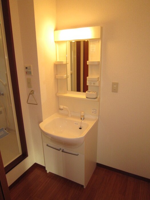 物件内観写真8　(洗面)