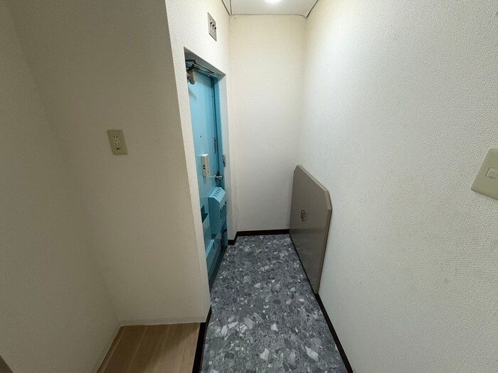 物件内観写真17　(玄関)