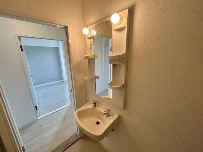 物件内観写真17　(洗面)