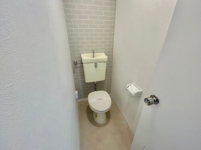 物件内観写真18　(トイレ)