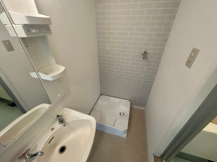 物件内観写真19　(洗濯機置場)