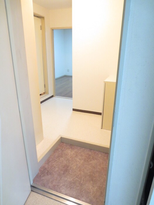 物件内観写真14　(廊下)