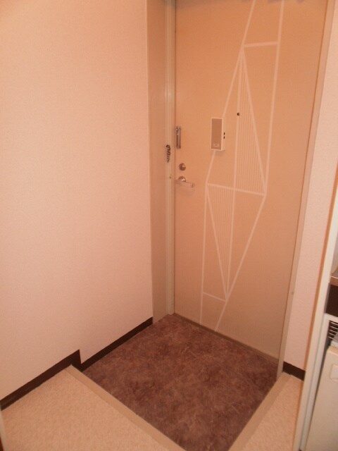 物件内観写真15　(玄関)