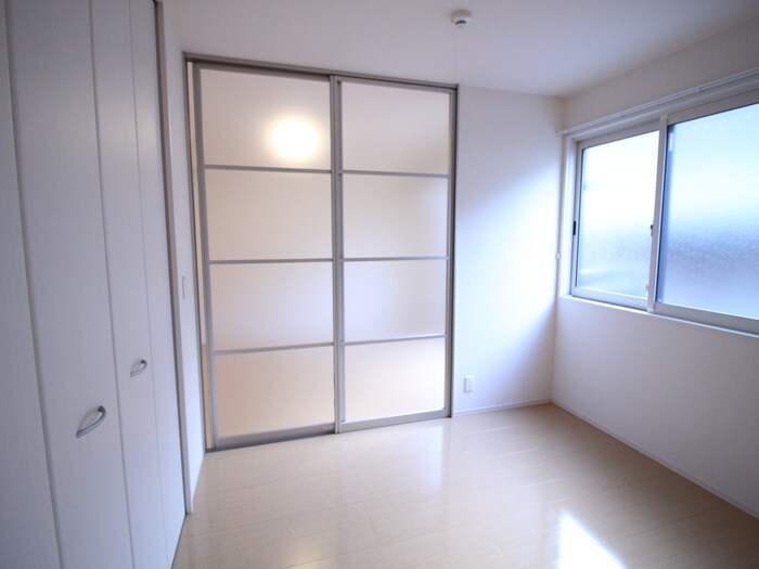 物件内観写真12　(居室)