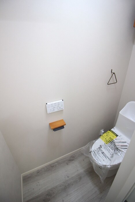 物件内観写真16　(トイレ)