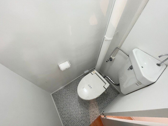 物件内観写真13　(トイレ)