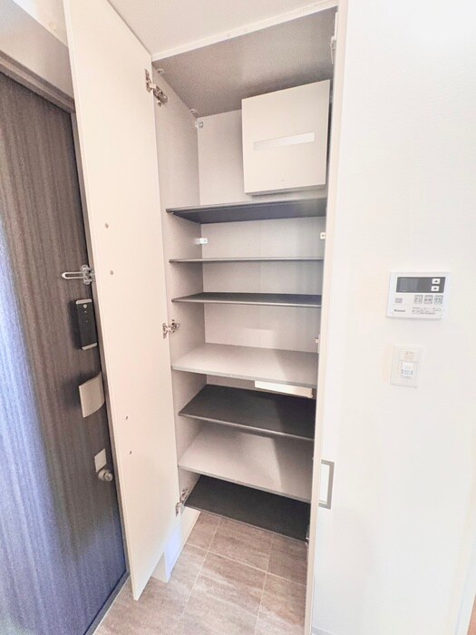 物件内観写真14　(靴箱)