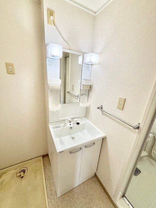 物件内観写真7　(洗面)