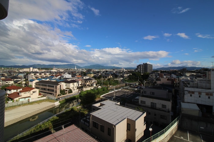 物件内観写真16　(室内からの展望)