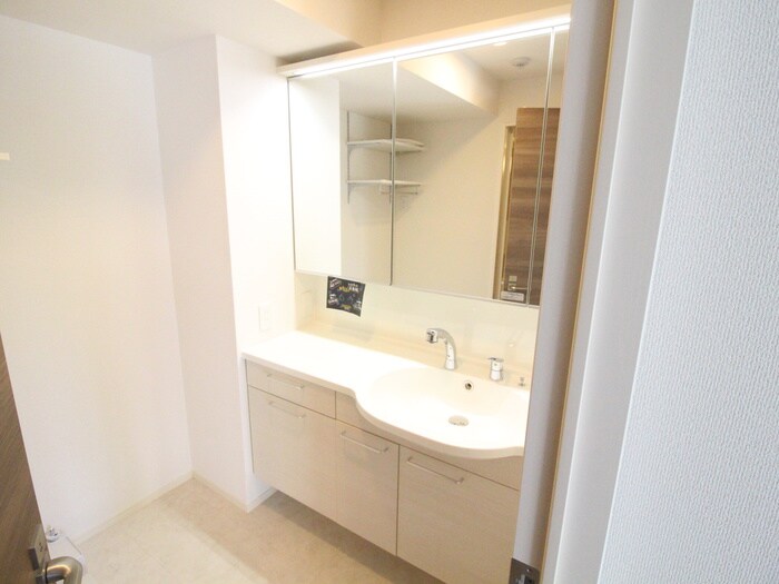 物件内観写真13　(洗面)
