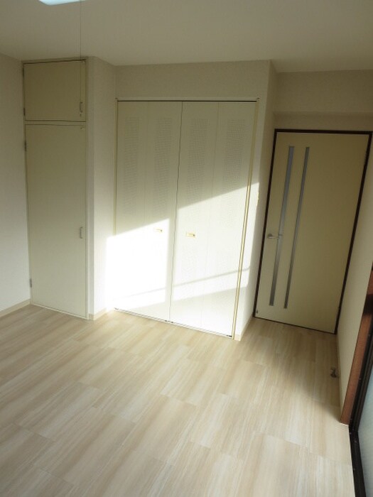 物件内観写真10　(居室)