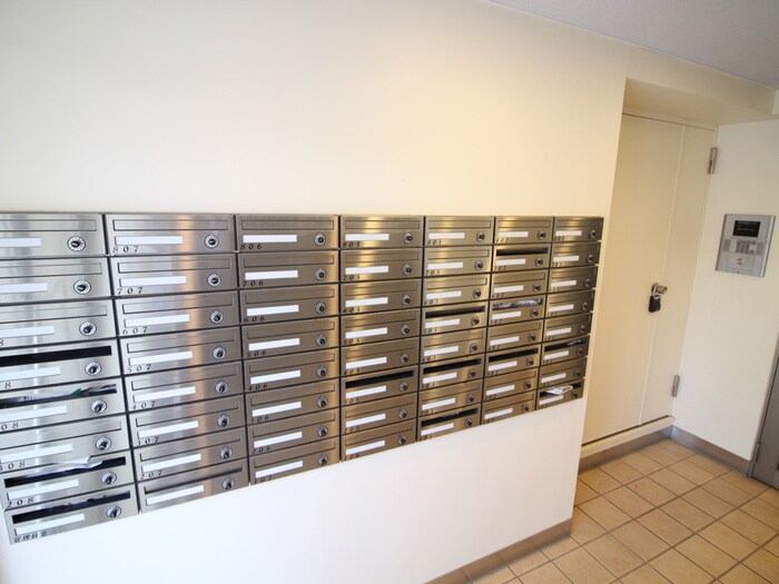 物件外観写真4　(建物設備)