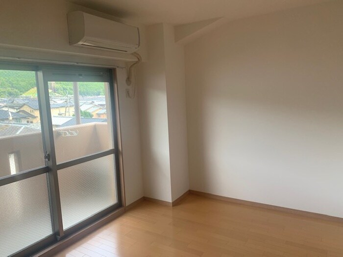 物件内観写真5　(居室)