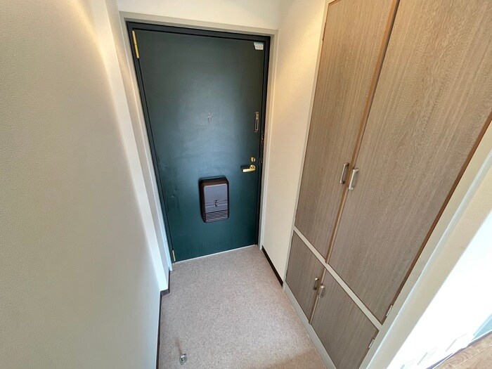 物件内観写真15　(玄関)