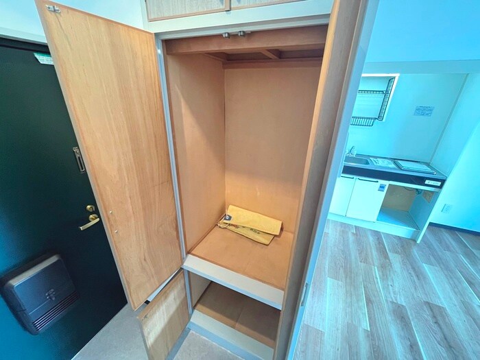 物件内観写真16　(靴箱)